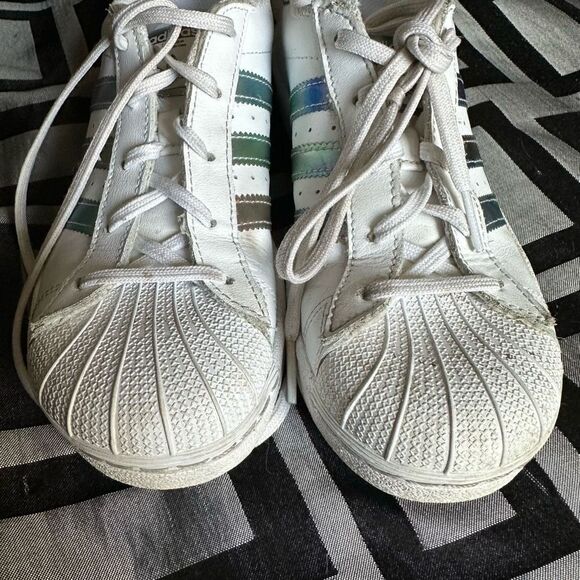 Girls Adidas Superstar La Marque Aux 3 Bandes 9K - Picture 4 of 11